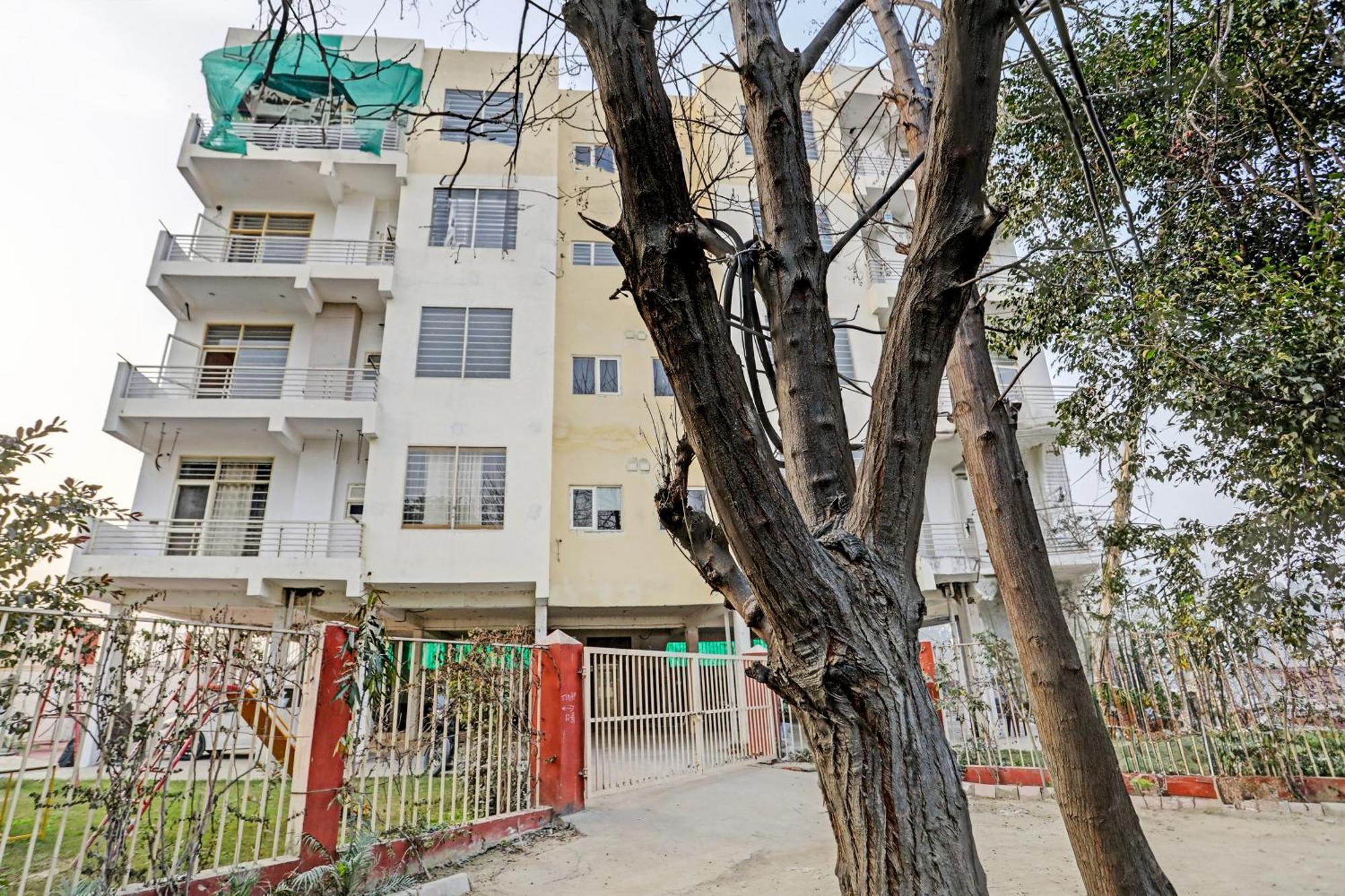 Oyo Home Green View Appartments Beas Екстер'єр фото