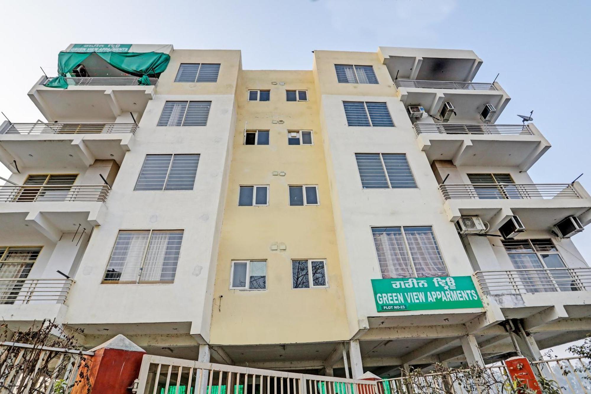Oyo Home Green View Appartments Beas Екстер'єр фото
